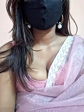 Snapshot of Aaliyalove1 chatting on 02.18.25 Aaliyalove1 online show from 02.18.25