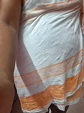 Snapshot of Aaliyalove1 chatting on 03.18.25 Aaliyalove1 online show from 03.18.25