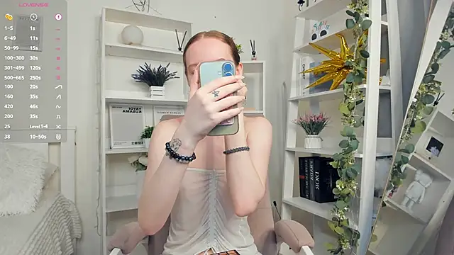 Snapshot of ZaraBluitt chatting on 05.21.26 ZaraBluitt online show from 05.21.26