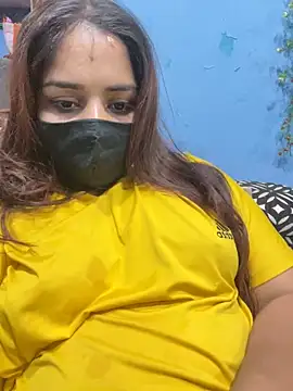 Black Glow online show from 02.06.25