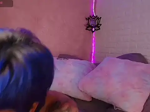 Snapshot of _mamush chatting on 12.13.24 mamush online show from 12.13.24