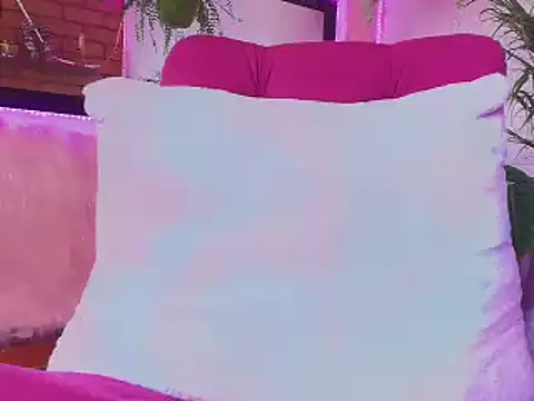 Snapshot of _mamush chatting on 02.28.25 mamush online show from 02.28.25