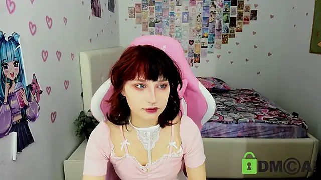Snapshot of ElizaNik_ chatting on 12.11.24 ElizaNik online show from 12.11.24