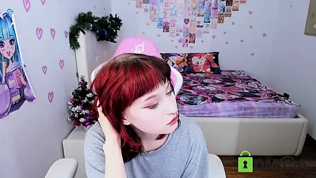 Snapshot of ElizaNik_ chatting on 01.08.25 ElizaNik online show from 01.08.25