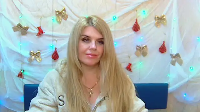 Snapshot of Julya_Barbi chatting on 12.27.24 Julya Barbi online show from 12.27.24