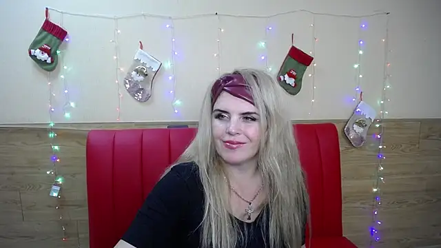 Snapshot of Julya_Barbi chatting on 01.17.25 Julya Barbi online show from 01.17.25