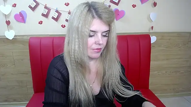 Snapshot of Julya_Barbi chatting on 01.21.25 Julya Barbi online show from 01.21.25