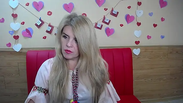 Snapshot of Julya_Barbi chatting on 02.12.25 Julya Barbi online show from 02.12.25