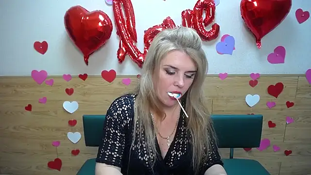 Snapshot of Julya_Barbi chatting on 02.27.25 Julya Barbi online show from 02.27.25