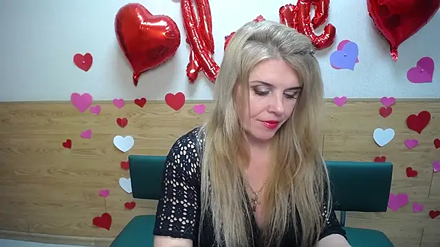 Snapshot of Julya_Barbi chatting on 02.28.25 Julya Barbi online show from 02.28.25