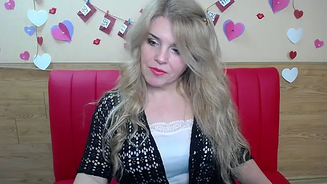 Snapshot of Julya_Barbi chatting on 03.02.25 Julya Barbi online show from 03.02.25