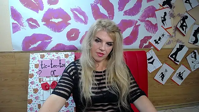 Snapshot of Julya_Barbi chatting on 09.20.25 Julya Barbi online show from 09.20.25