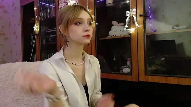 cloudgirrl online show from 01.09.25