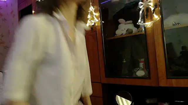 cloudgirrl online show from 01.12.25