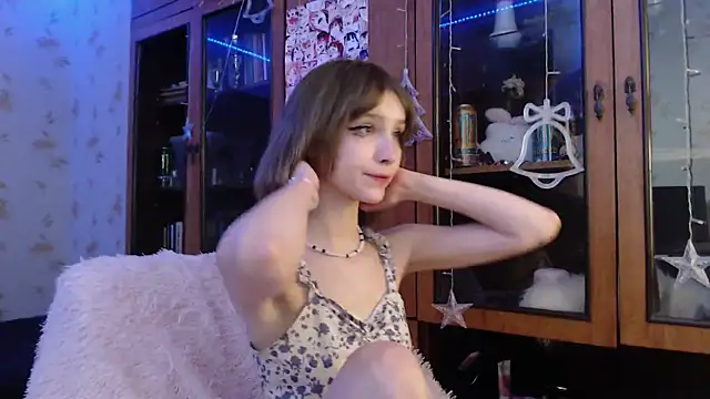 cloudgirrl online show from 01.17.25