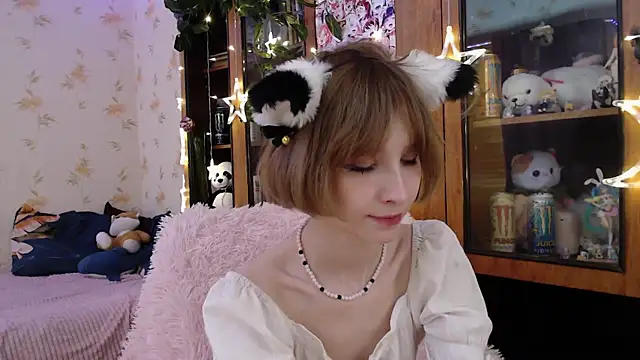 cloudgirrl online show from 03.02.25