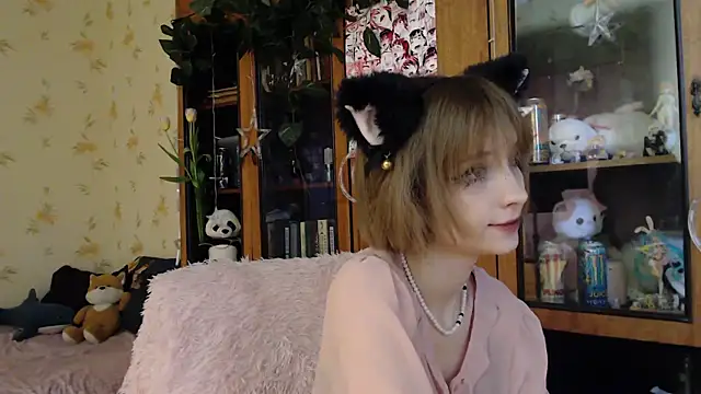 cloudgirrl online show from 03.09.25