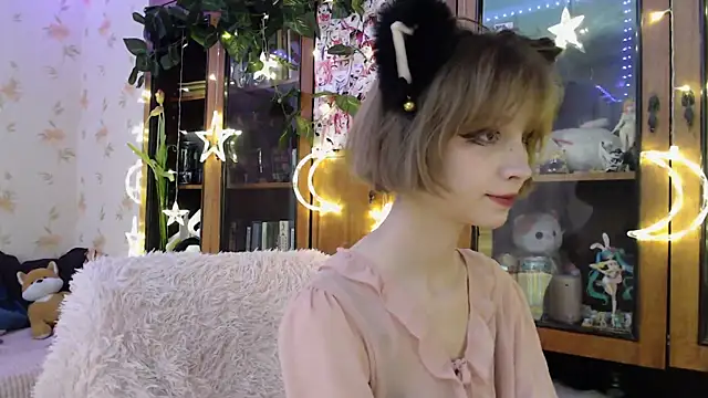 cloudgirrl online show from 03.12.25