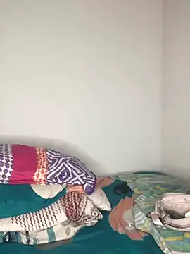 Snapshot of Amira__Fatima chatting on 02.22.25 Amira Fatima online show from 02.22.25