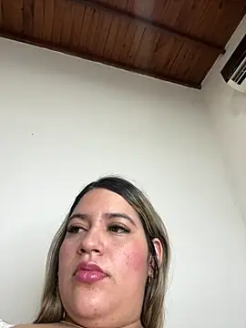 Snapshot of Amira__Fatima chatting on 09.26.25 Amira Fatima online show from 09.26.25