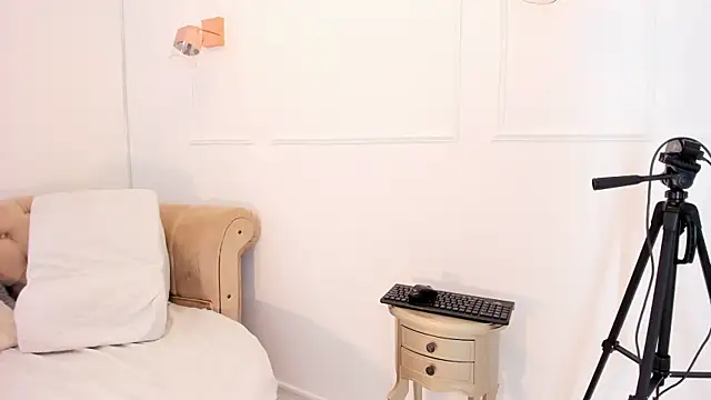 khloeblake online show from 01.24.25