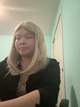Snapshot of Jessica-Aine chatting on 01.10.25 Jessica-Aine online show from 01.10.25