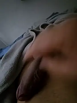 Snapshot of THOMS-90 chatting on 01.14.25 THOMS-90 online show from 01.14.25