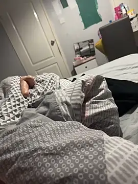 Snapshot of AmberTaylorXxx chatting on 02.10.25 AmberTaylorXxx online show from 02.10.25