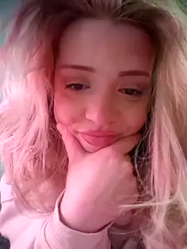 SUSELLAM1 online show from 02.28.25