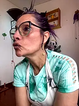 Goddess-Love- online show from 11.22.25