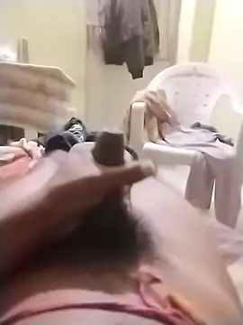 Snapshot of Muscular02 chatting on 02.18.25 Muscular02 online show from 02.18.25