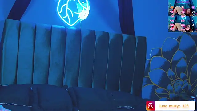 Lunamistyc online show from 11.28.25