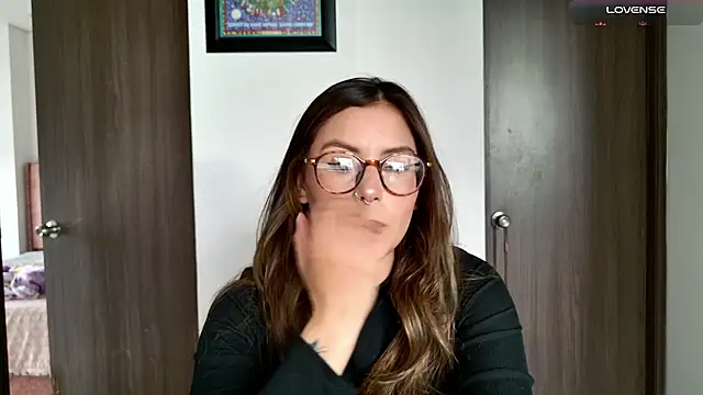 Emmy petit online show from 11.19.25