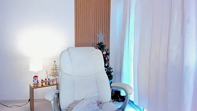 Snapshot of _Sam_sexy_ chatting on 12.27.24 Sam sexy online show from 12.27.24