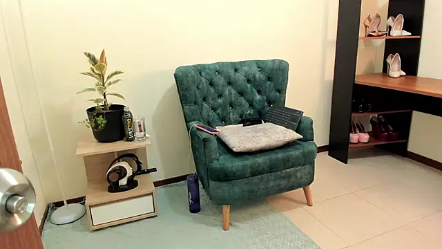 baker ella online show from 02.21.25