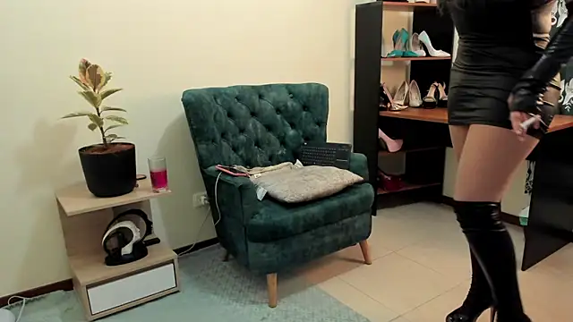 baker ella online show from 02.24.25