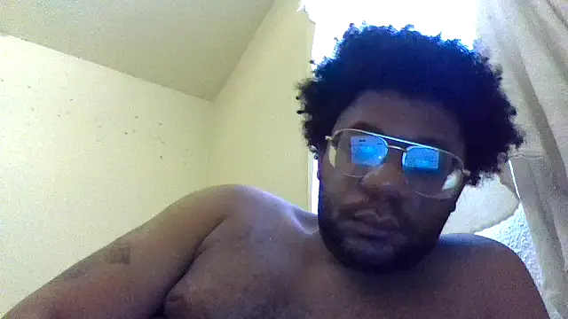 dvaughn3117 online show from 04.14.26