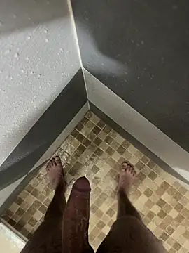 Snapshot of mylovetr1 chatting on 02.05.25 mylovetr1 online show from 02.05.25