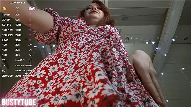 Snapshot of BUSTYTUBE chatting on 01.11.26 BUSTYTUBE online show from 01.11.26