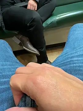 Snapshot of Shipmate-boricua chatting on 03.23.25 Shipmate-boricua online show from 03.23.25