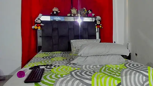 chloe vasquez710 online show from 01.14.25