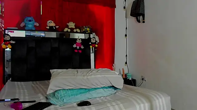 chloe vasquez710 online show from 02.13.25