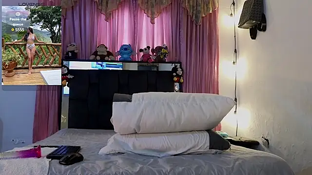 chloe vasquez710 online show from 03.12.25