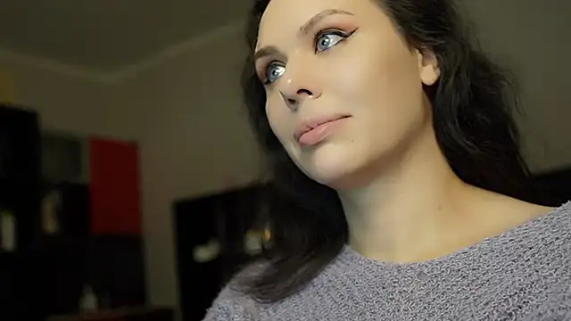 MollyCheiz online show from 12.10.24