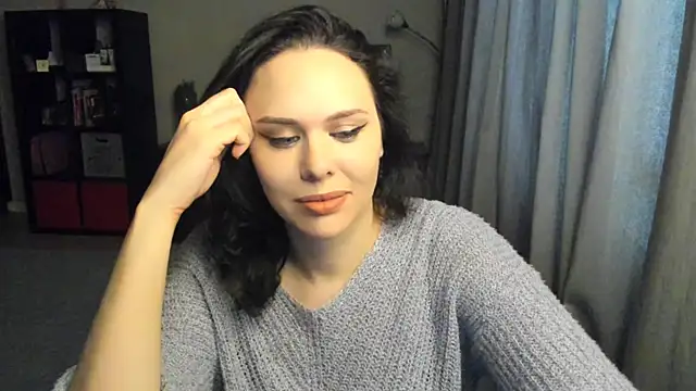 MollyCheiz online show from 01.16.25