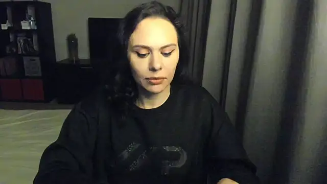 MollyCheiz online show from 02.05.25