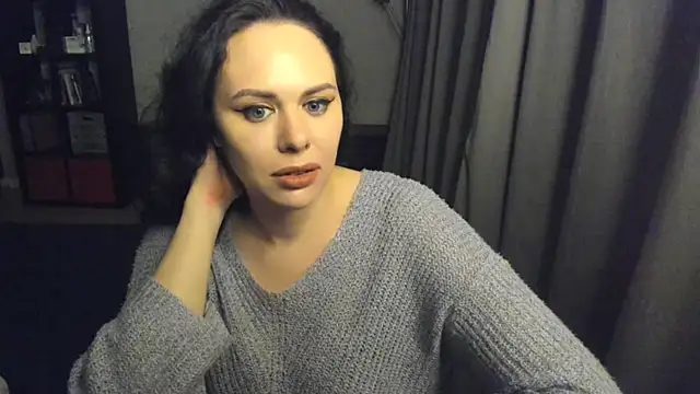 MollyCheiz online show from 03.19.25