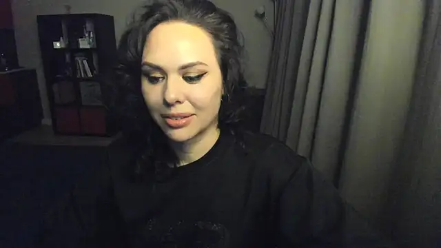 MollyCheiz online show from 03.21.25