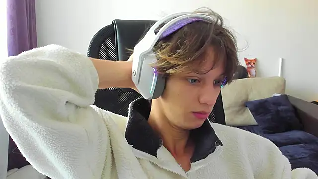 Snapshot of Ostin_meow chatting on 09.26.25 Ostin meow online show from 09.26.25