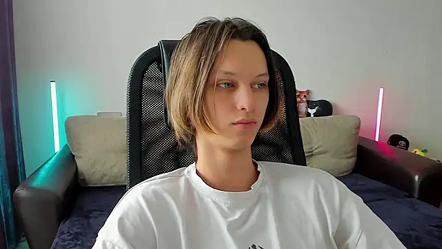 Ostin meow online show from 03.24.26